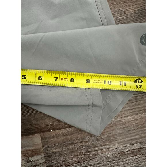 FREE FLY men’s golf performance shorts in gray size 30 - Picture 5 of 7